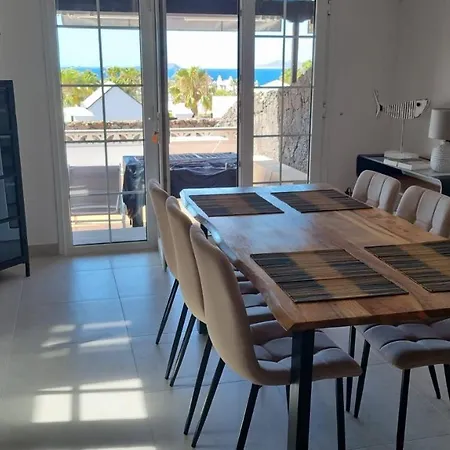 La Maravilla Playa Blanca